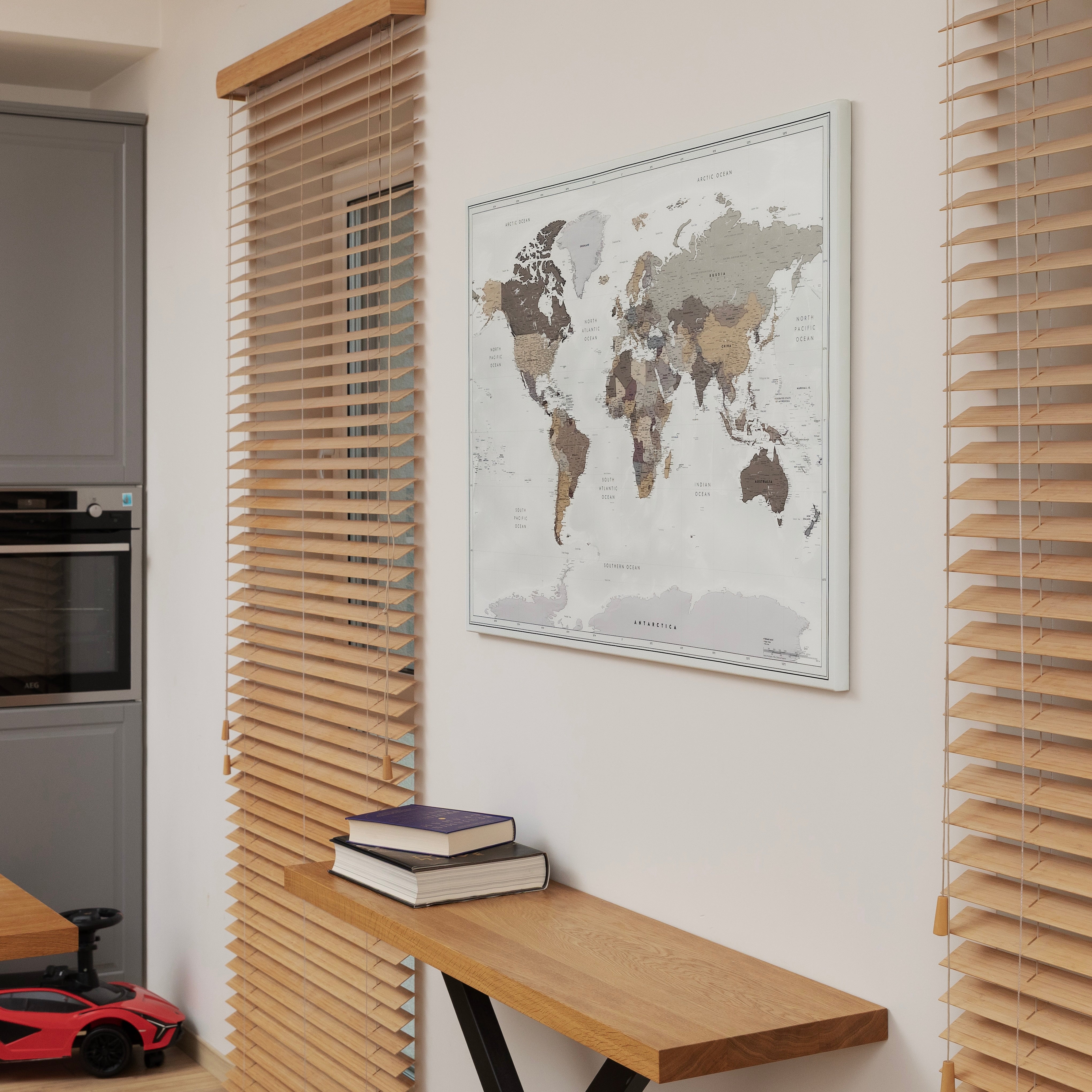 World map Sandy Ridge